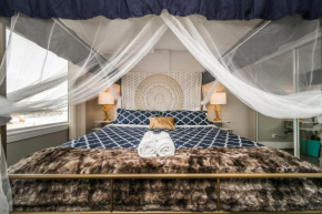 Rogers Place King Bed Studio in Downtown Edmonton
